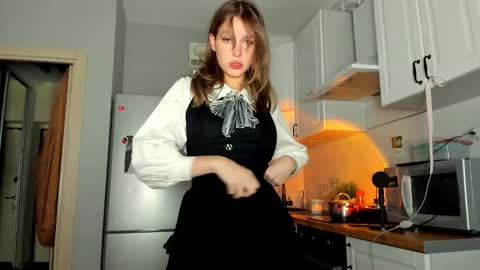 Snapshot of niky_jess chatting on 02-05-25, 08:46 Veronica online show from 02-05-25, 08:46