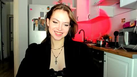 Snapshot of niky_jess chatting on 02-24-25, 02:48 Veronica online show from 02-24-25, 02:48