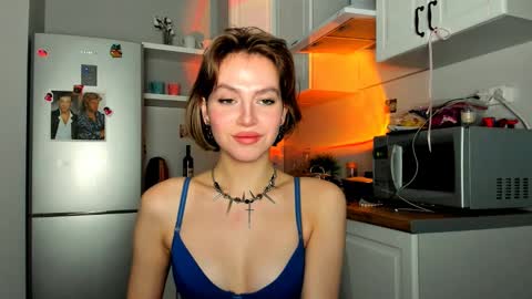 Snapshot of niky_jess chatting on 03-02-25, 03:16 Veronica online show from 03-02-25, 03:16