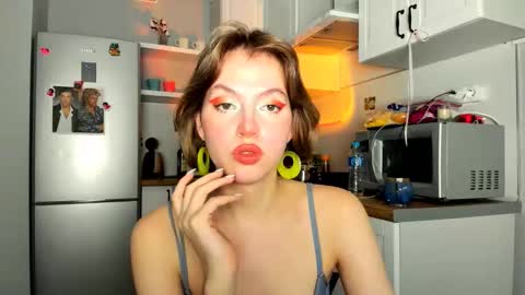 Snapshot of niky_jess chatting on 03-03-25, 08:11 Veronica online show from 03-03-25, 08:11