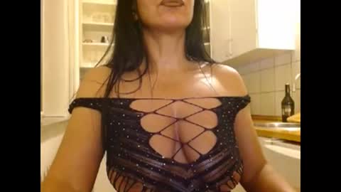 niky_sweet19 online show from 03-10-25, 02:06