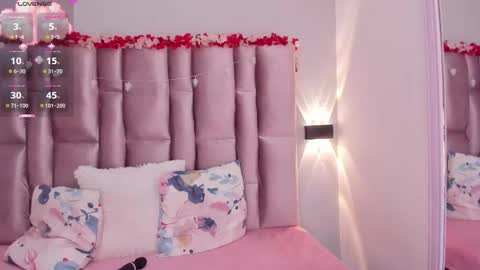 Niky Brooks online show from 03-03-25, 01:42