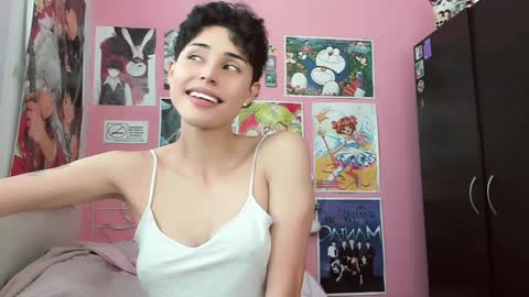 Snapshot of nikylaine chatting on 12-11-24, 12:12 Nikylaine online show from 12-11-24, 12:12