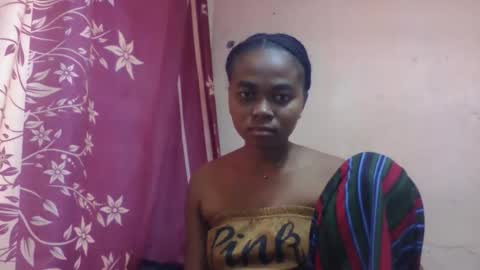 Snapshot of nilahmarie chatting on 09-16-25, 11:22 nilah online show from 09-16-25, 11:22