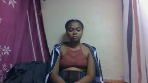 Snapshot of nilahmarie chatting on 09-22-25, 06:32 nilah online show from 09-22-25, 06:32