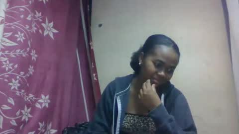 Snapshot of nilahmarie chatting on 09-23-25, 02:42 nilah online show from 09-23-25, 02:42