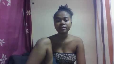 Snapshot of nilahmarie chatting on 09-27-25, 09:36 nilah online show from 09-27-25, 09:36
