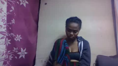 Snapshot of nilahmarie chatting on 10-22-25, 06:18 nilah online show from 10-22-25, 06:18