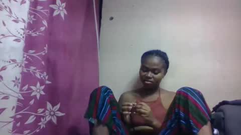 Snapshot of nilahmarie chatting on 10-26-25, 06:52 nilah online show from 10-26-25, 06:52