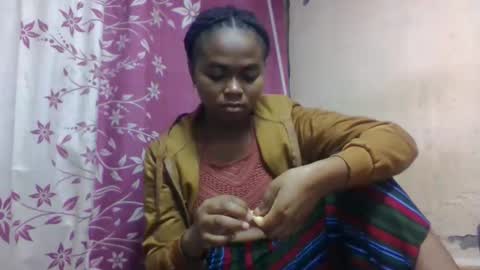 Snapshot of nilahmarie chatting on 10-26-25, 07:20 nilah online show from 10-26-25, 07:20