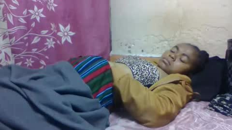 Snapshot of nilahmarie chatting on 10-31-25, 02:34 nilah online show from 10-31-25, 02:34