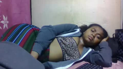 Snapshot of nilahmarie chatting on 11-02-25, 08:33 nilah online show from 11-02-25, 08:33