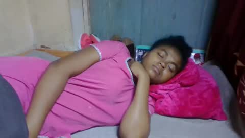 nilah online show from 04-28-26, 02:49