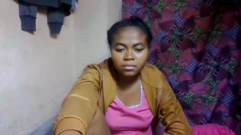 nilah online show from 06-13-26, 08:51