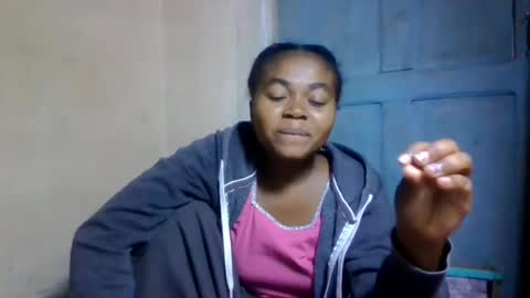 nilah online show from 06-19-26, 06:01