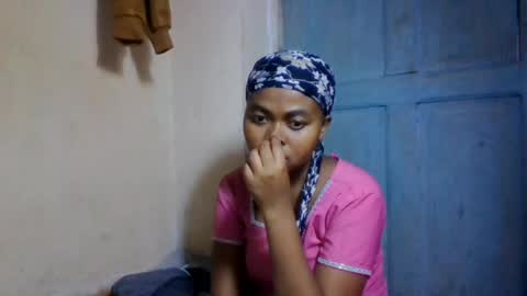 nilah online show from 06-20-26, 08:22