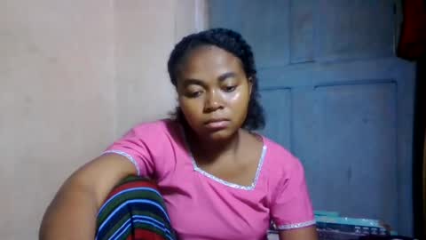 nilah online show from 06-24-26, 10:03