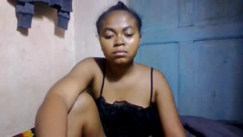nilah online show from 06-29-26, 05:14