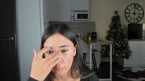 Bella online show from 12-14-25, 09:25