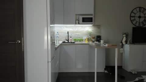 Bella online show from 02-13-26, 02:46