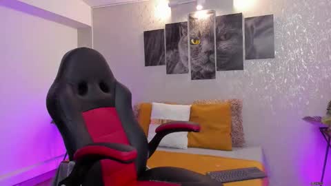 Nils online show from 10-02-25, 04:08