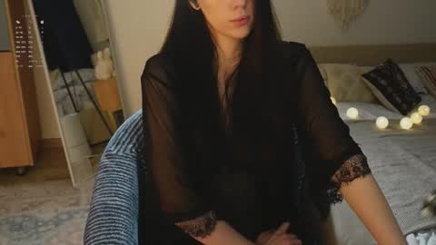 Jennet online show from 12-20-25, 06:26