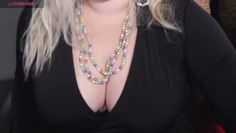 Blonde Nimpho online show from 06-26-26, 07:57