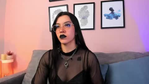 Nina online show from 02-05-26, 10:25
