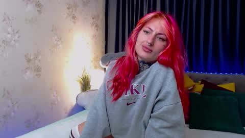 Snapshot of nina_b1um chatting on 10-03-25, 05:59 Nina online show from 10-03-25, 05:59