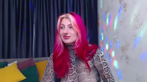 Snapshot of nina_b1um chatting on 11-07-25, 05:40 Nina online show from 11-07-25, 05:40