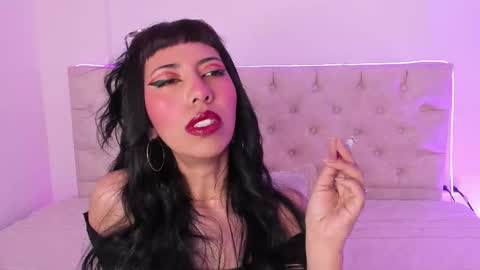 Nina Fox  online show from 02-05-26, 02:33