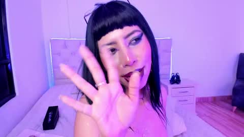 Nina Fox  online show from 05-15-26, 11:34