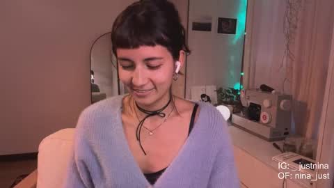 Nina.  online show from 02-04-25, 10:13