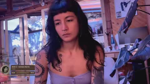Nina.  online show from 05-10-26, 08:58