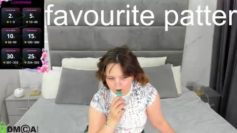 nina lunaa online show from 09-21-25, 08:16