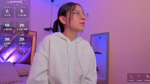 Nina myers online show from 11-21-25, 02:54