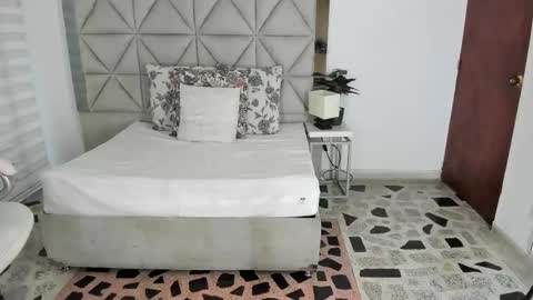 Snapshot of nina_pons chatting on 10-01-25, 07:53 Nina online show from 10-01-25, 07:53