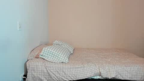  Nina  online show from 11-26-25, 08:21