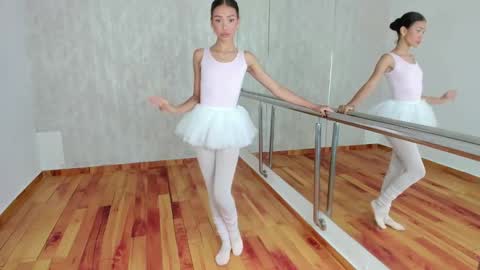 Snapshot of nina_ponse chatting on 02-15-25, 08:43 Natalia FOLLOW ME ---- nathy po online show from 02-15-25, 08:43