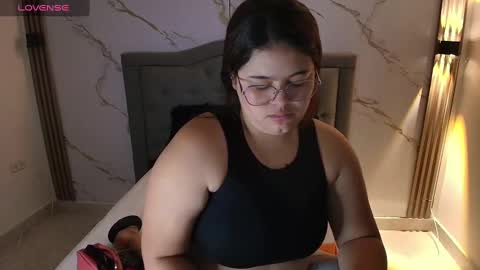  N I N A online show from 10-15-25, 11:10