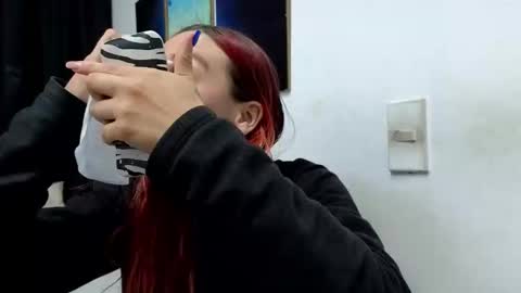 Ninaa fox online show from 12-27-24, 04:10