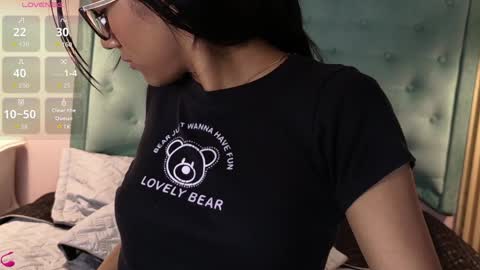 Snapshot of ninabravur chatting on 04-29-26, 01:37 NINA BRAVU online show from 04-29-26, 01:37