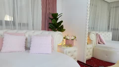 NinaCrystal online show from 06-19-26, 09:57
