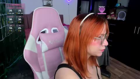 Nina online show from 03-17-26, 03:33