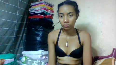 ninaeaa online show from 06-12-26, 07:07