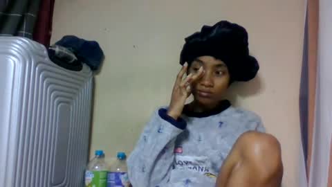 ninaeaa online show from 06-18-26, 12:22