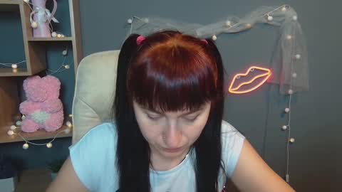 Snapshot of ninaflawlees chatting on 09-18-25, 12:07 ninaflawlees online show from 09-18-25, 12:07