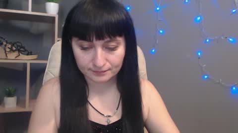 ninaflawlees online show from 11-25-25, 01:00