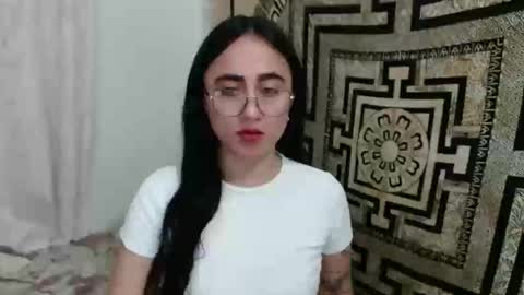 N I N A online show from 01-07-25, 11:14