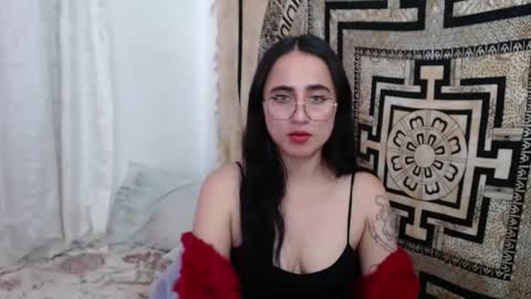 N I N A online show from 01-24-25, 04:49